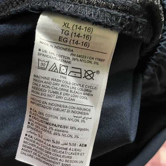 Old Navy | Boys Tech Taper Cargo Pants | Built-In Flex - Picture 4 of 5